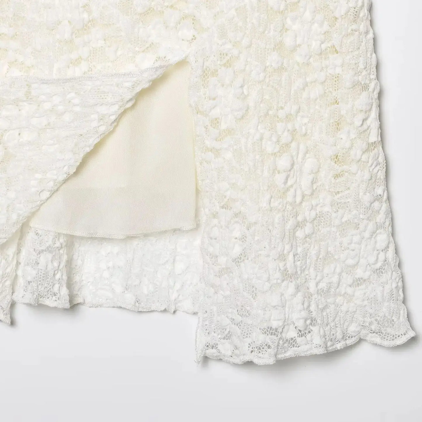 Bandeau-Strampelkleid aus Spitze mit Herzausschnitt