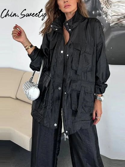 Set aus einfarbiger Utility-Jacke und Hose mit Kordelzug