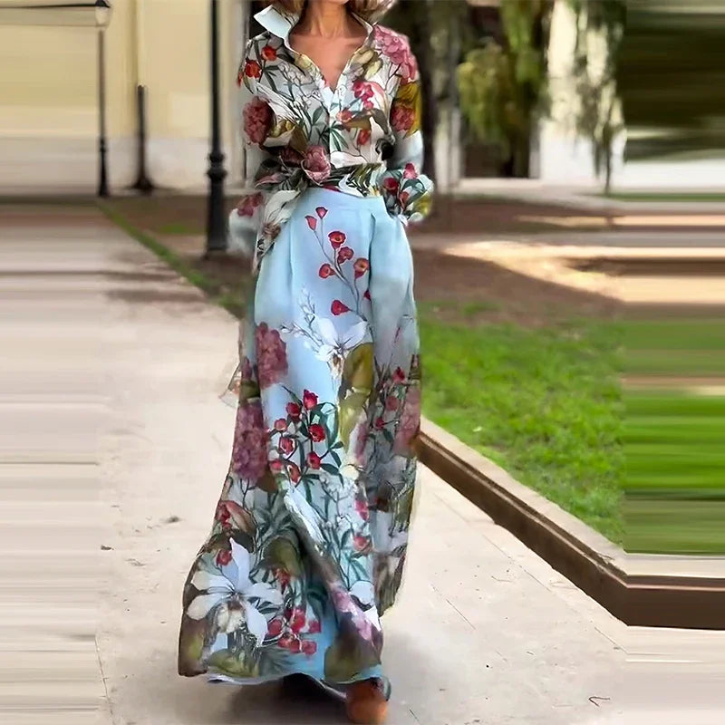 Das Bahia Floral Suit Set aus Bluse und Rock 